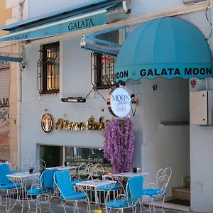 2* Hotel Galata Moon